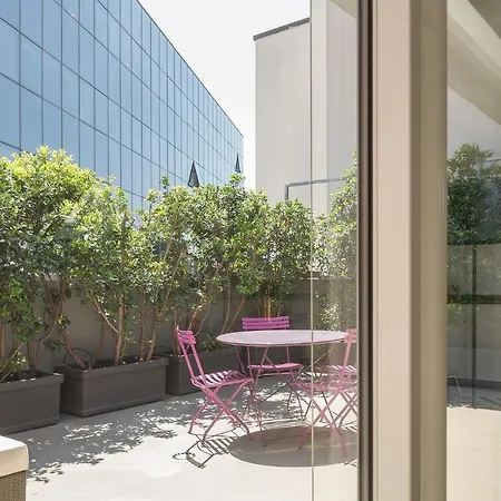 Plum Guide - Segreti Rosa Milano